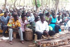 Dagaare choir on Palm Sunday at Wadeaf and below is the foundation of the Church on the 17/04/2011.